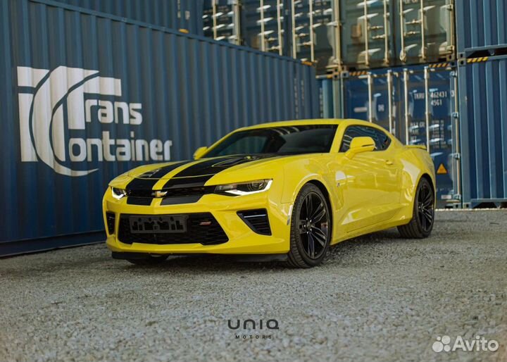 Chevrolet Camaro SS 6.2 в цвете Lemon Peel