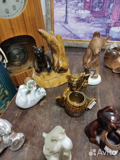 Статуэтка Медведи