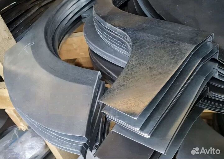 Арка задняя левая Honda Civic 8 (4D)