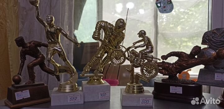 Статуэтки спорт