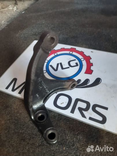 Кронштейн двигателя Toyota Avensis 2 2003 AZT250