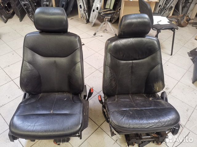 Передние сиденья Jeep Grand Cherokee ZJ