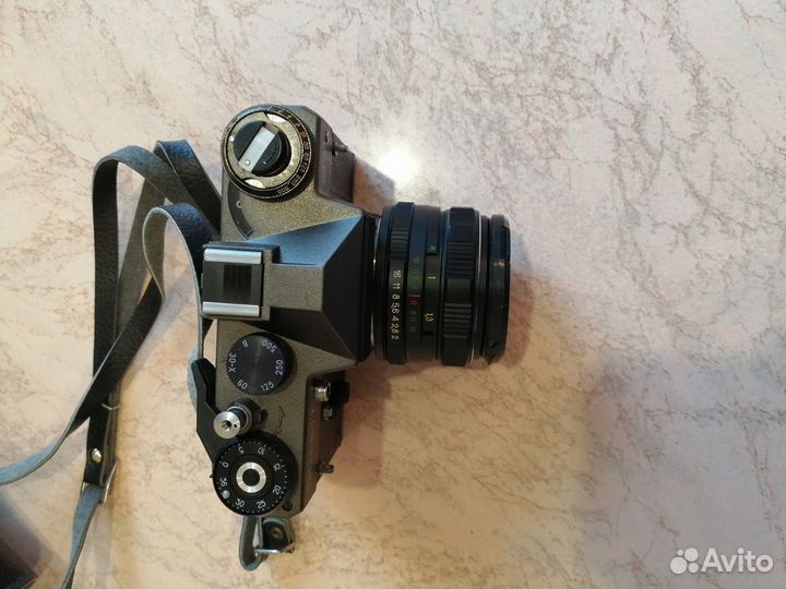 Плёночный фотоаппарат зенит-ет