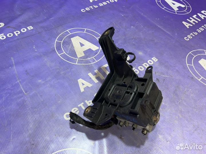 Блок abs Opel Astra H Z16XER 2010