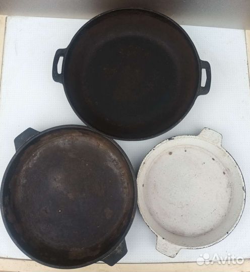 Чугунная сковорода