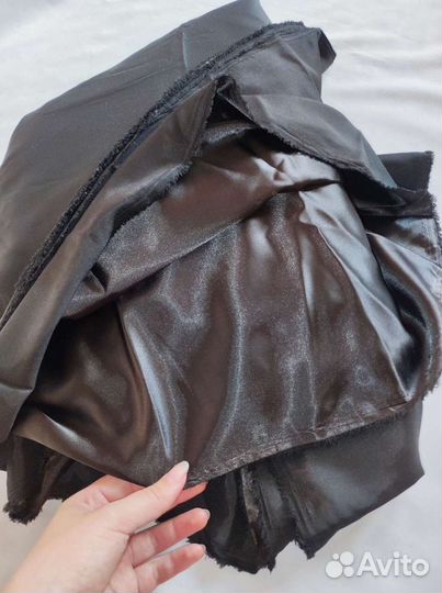 Черный атлас 9 м на 150 см