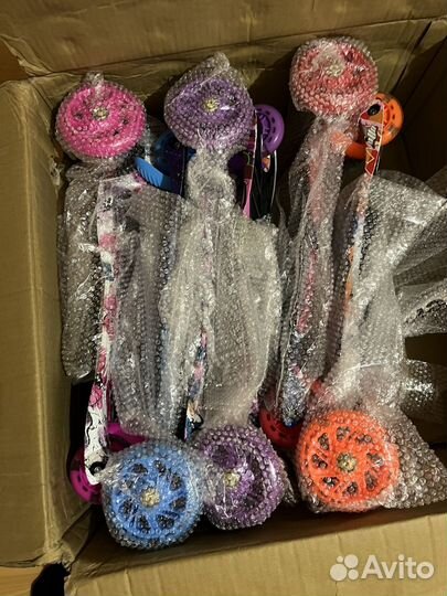 Самокат детский трехколесный новый