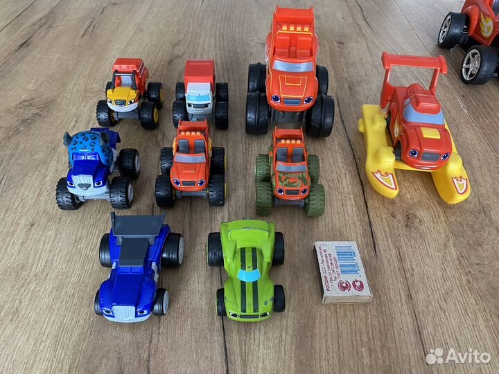 Машинки Вспыш и Тачки