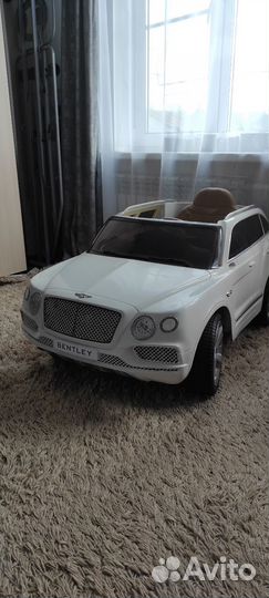 Детский автомобиль Toyland Bentley Bentayga Белый