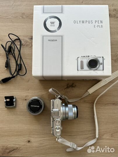 Olympus pen e pl8 + 2 объектива (кит и портрет)