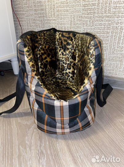 Переноска для кошек и собак