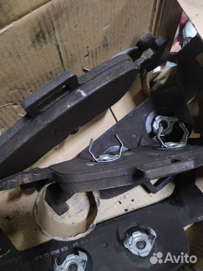 Комплект тормозных дисков и колодок Ауди А4 B9