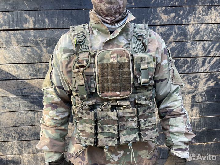 Тактический жилет с подсумками