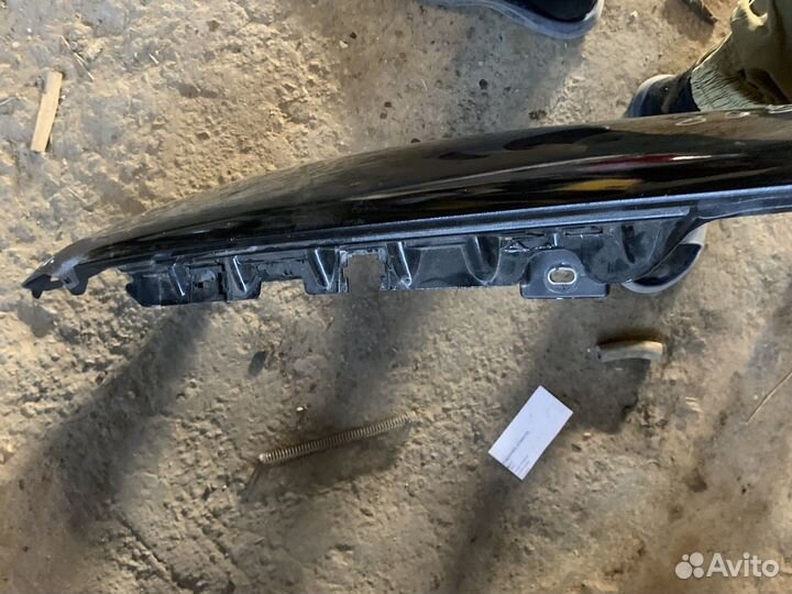 Крыло переднее правое Peugeot 308