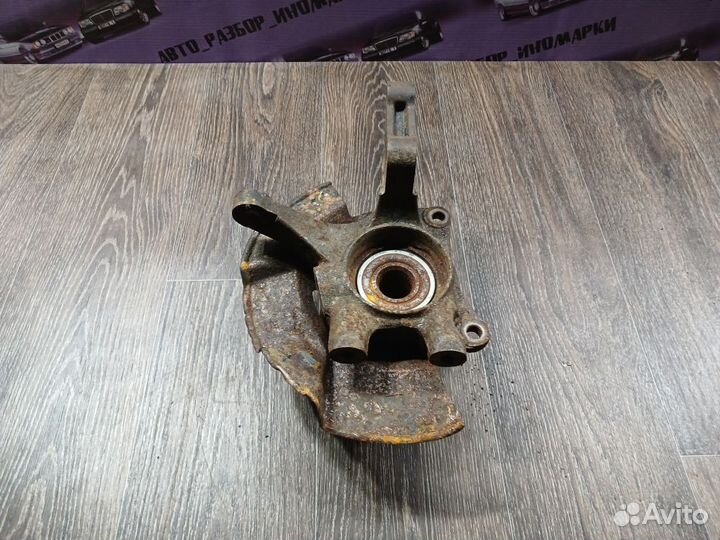 Кулак поворотный левый Хендай Туксон 1 2,0