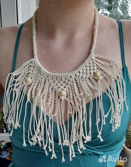Украшение на шею. Макраме, ручная работа