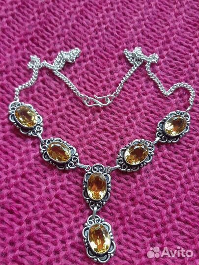Серебряное ожерелье с цитринами