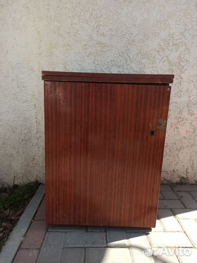 Швейная машина Чайка 142м