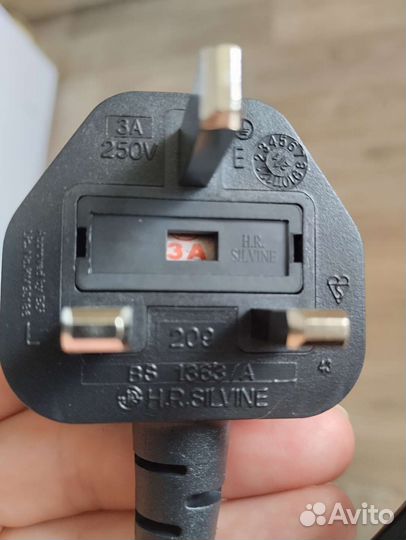 Сетевой кабель питания