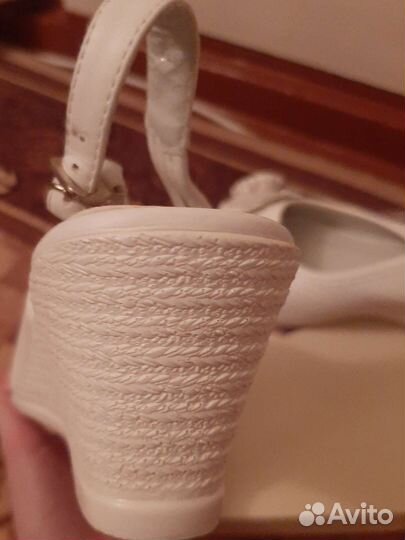 Босоножки женские 36 размер