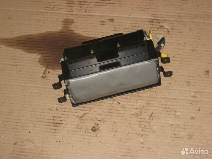 Подушка безопасности в торпедо Hyundai Getz