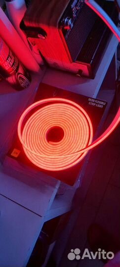 Неоновая лента в авто