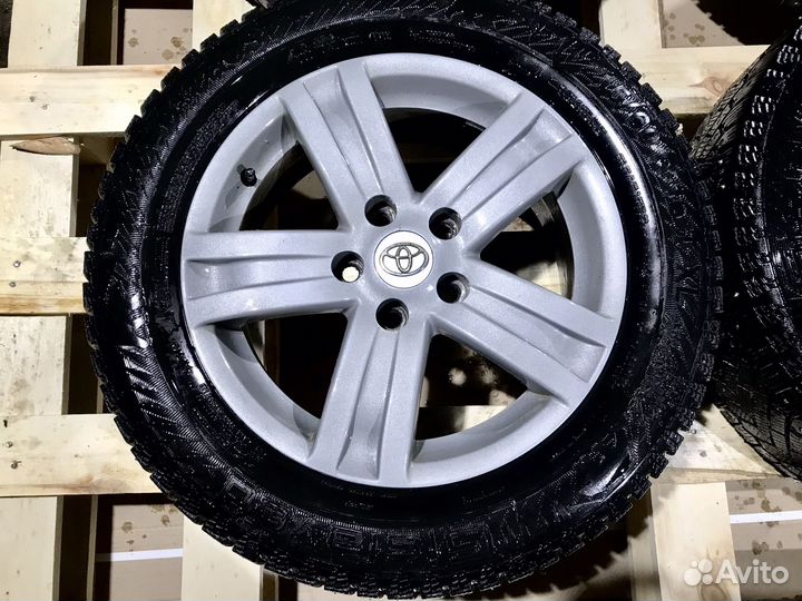 Зимние колеса Toyota Camry r16