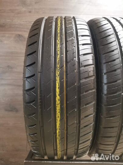 Viatti Strada Asimmetrico 215/60 R16 95V