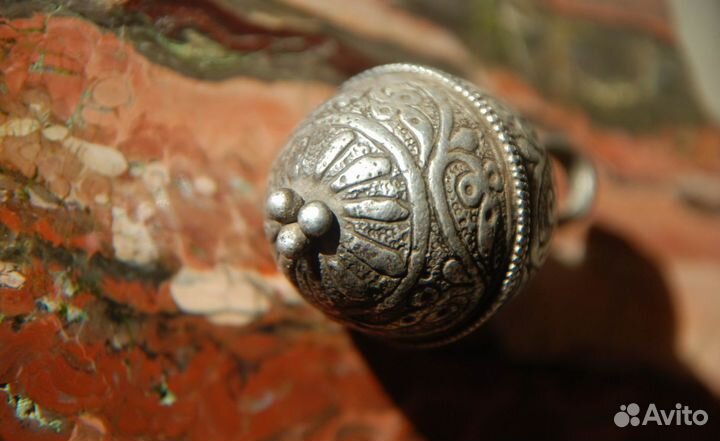 Серебряная подвеска с «желудями». Ожерелье женское