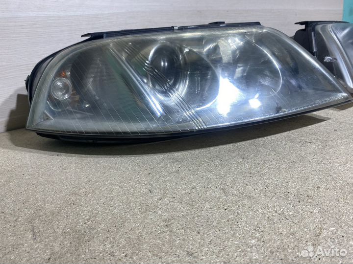 Фара передняя левая правая Volkswagen Passat B5+
