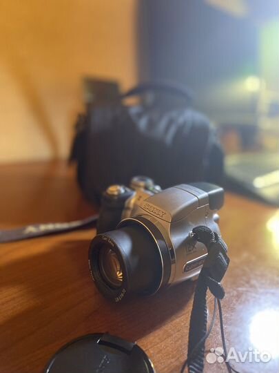 Фотоаппарат Sony Cyber-shot DSC-H5