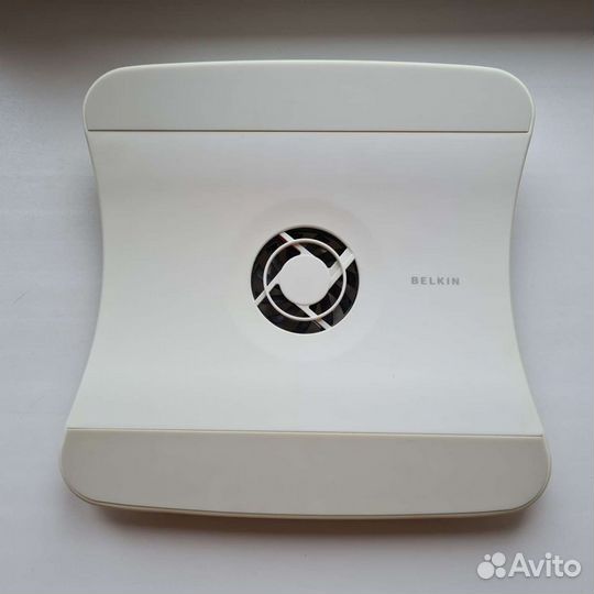 Подставка с охлаждением для ноутбука Belkin