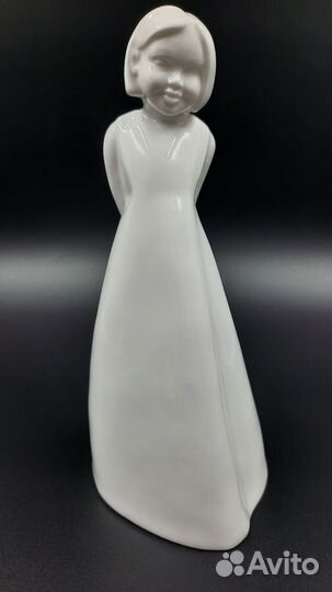 Coalport. Винтажная статуэтка Мой маленький ангел»