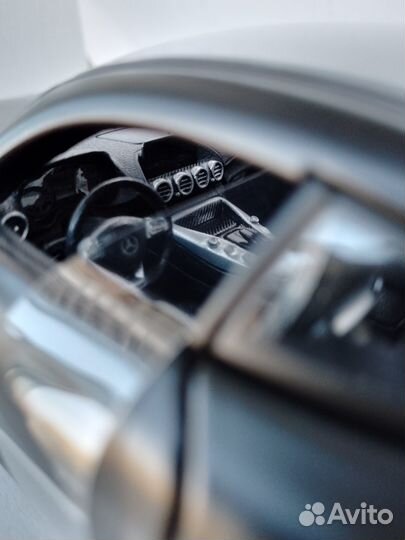 Mercedes AMG GT 1к24