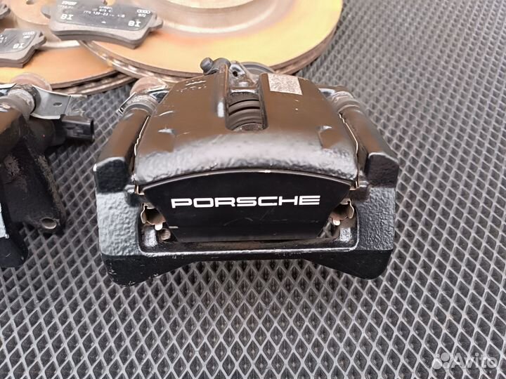 Задние суппорта Audi Porsche 330 mm