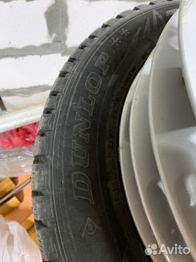 Dunlop SP Winter Ice 02 185/65 R15 92T