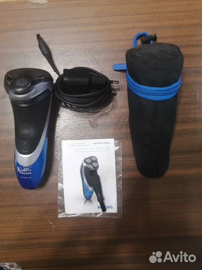 Электробритва Philips AT890