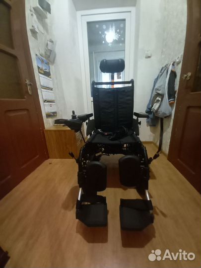 Инвалидная коляска с электроприводом