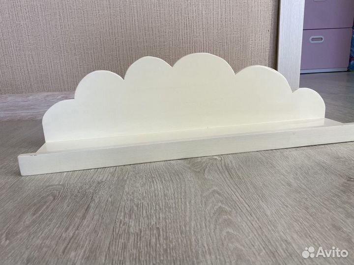 Полка навесная белая