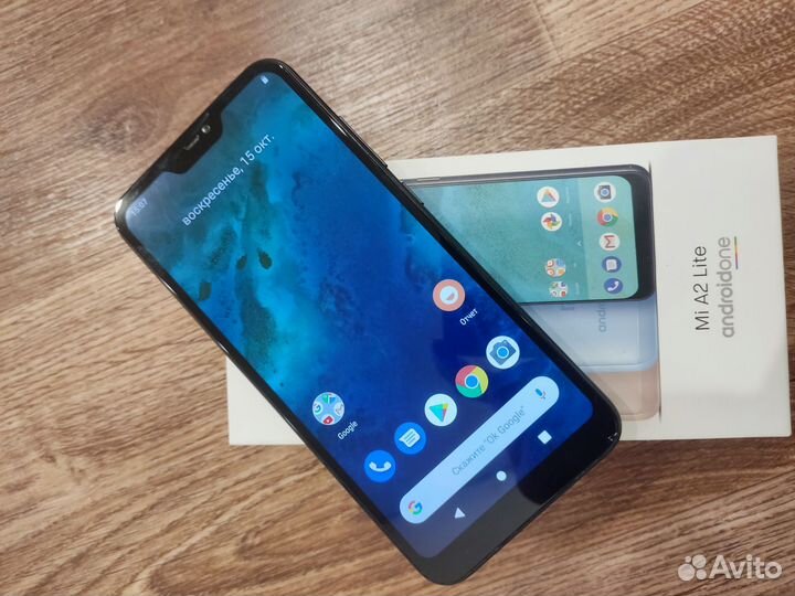 Xiaomi Mi A2 Lite Android One, 3/32 ГБ
