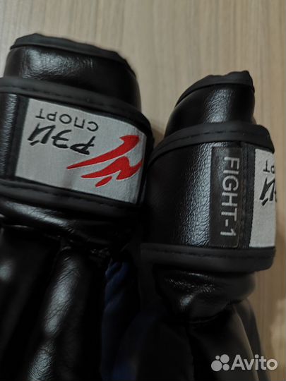 Боксерские перчатки 10 oz