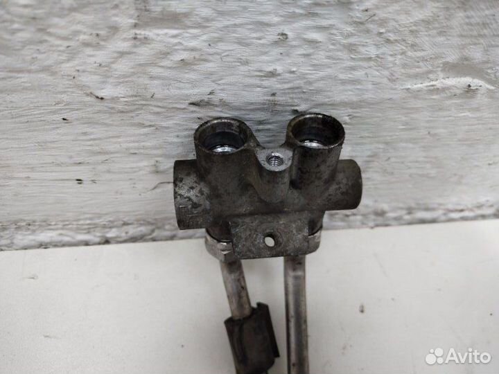 Клапан термостат Audi Q7 2012