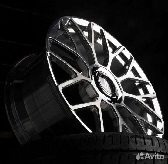 Кованые диски GT Forged G082 R22 на Rolls Royce Wr