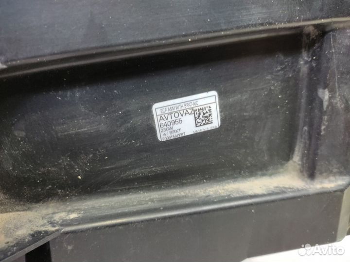 Диффузор радиатора Лада Гранта 2011