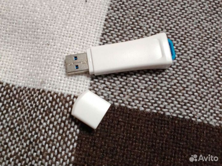 Qumo Yin Yang с защитой от записи