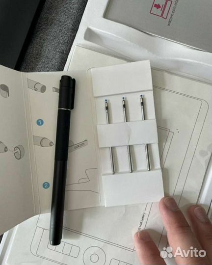 Графический планш Wacom Intous Pro M Paper Edition