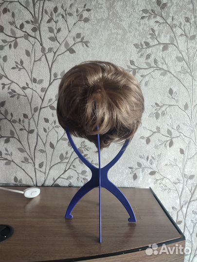 Парик из натуральных волос каре