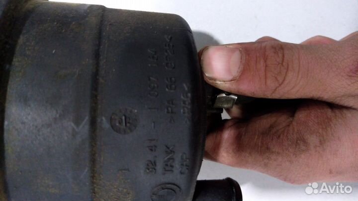 Бачок гидроусилителя для BMW 7-серия E65/E66 2001