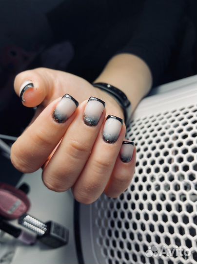 Маникюр на дому