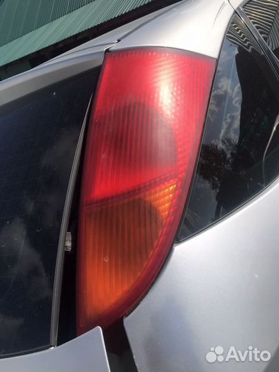Фонарь задний. Левый. Правый. Форд Фокус 1 хетчбэк